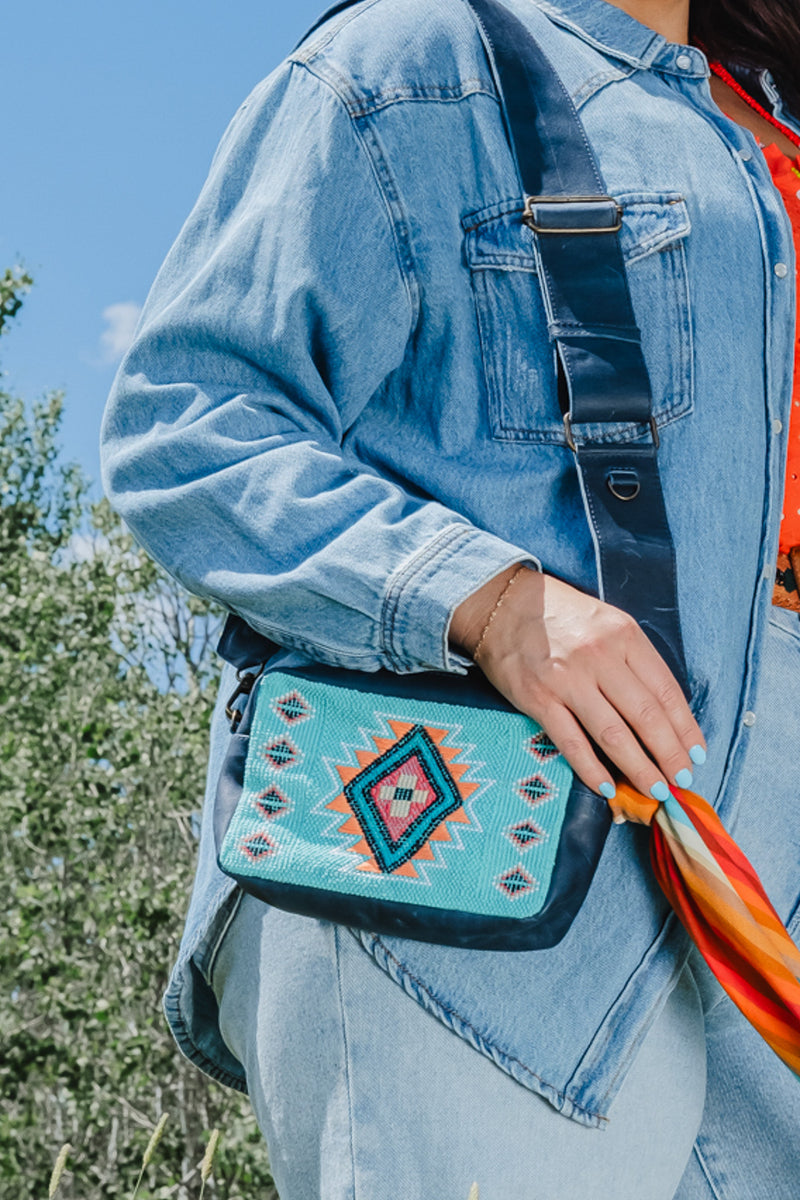 H&S Wander Crossbody - Turquoise Panel - Navy